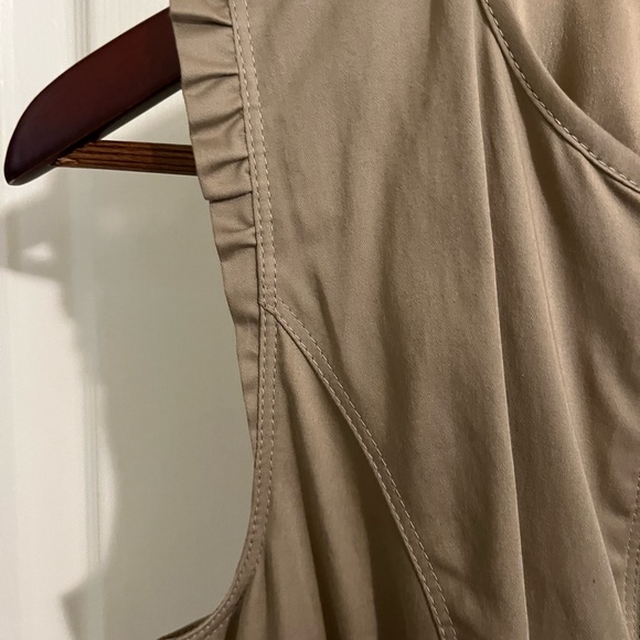 Burberry Dress,  size 6 - Picture 11 of 14